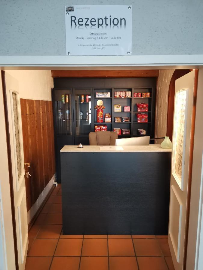 Pension Landgasthof - Iva Haßloch Екстериор снимка