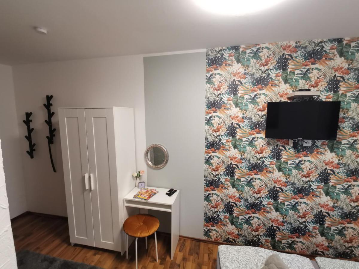Pension Landgasthof - Iva Haßloch Екстериор снимка
