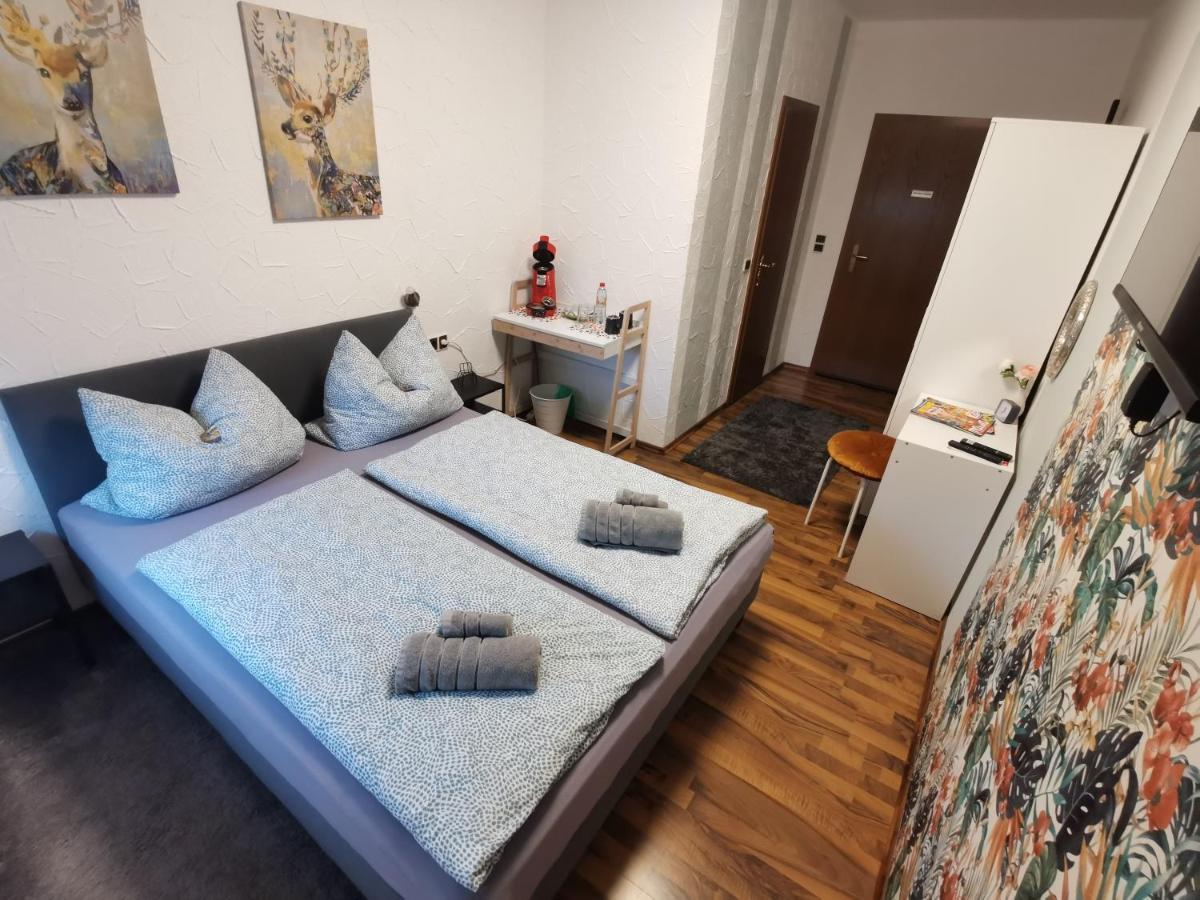 Pension Landgasthof - Iva Haßloch Екстериор снимка