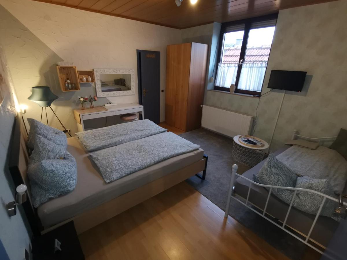 Pension Landgasthof - Iva Haßloch Екстериор снимка