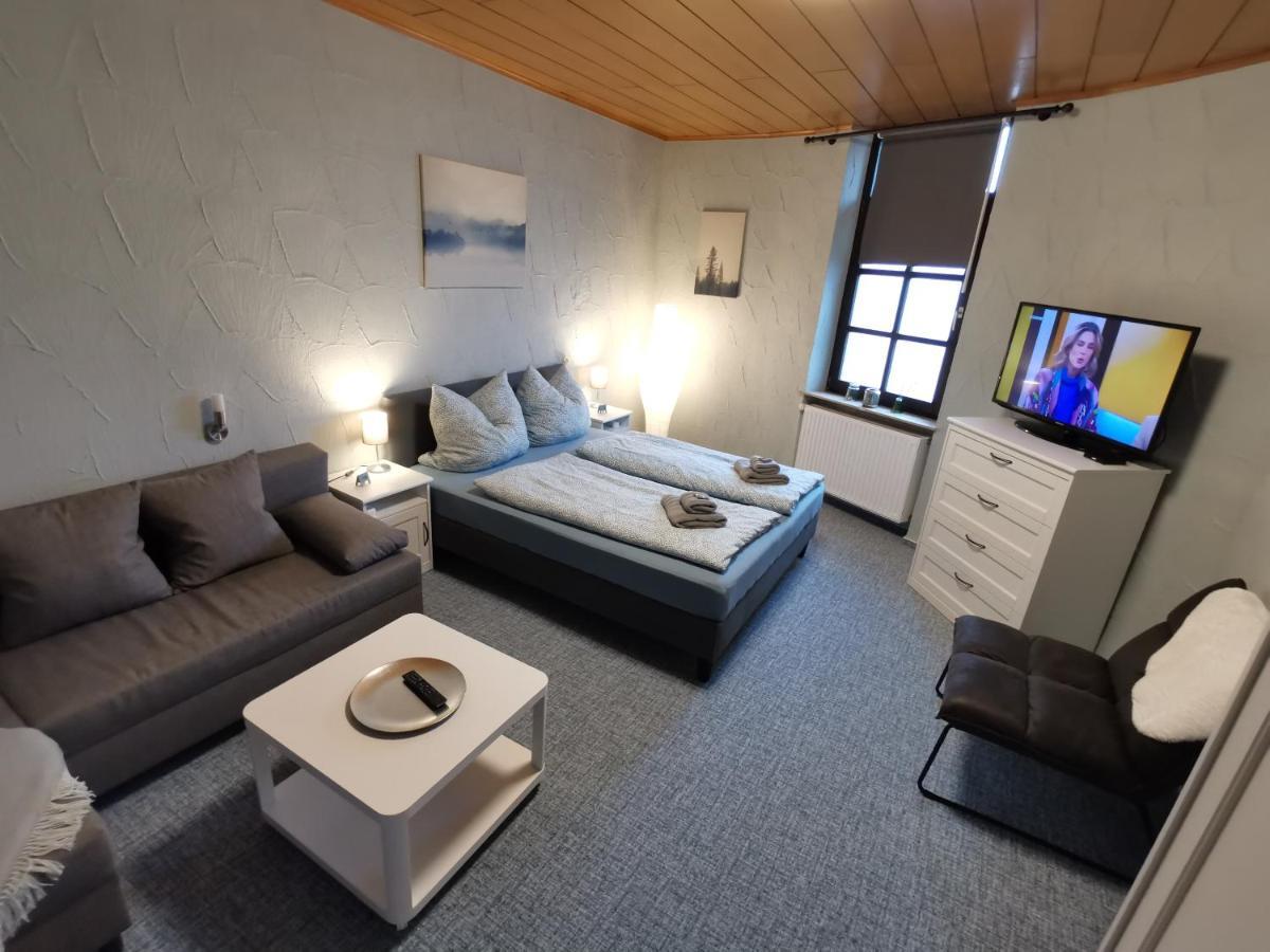Pension Landgasthof - Iva Haßloch Екстериор снимка